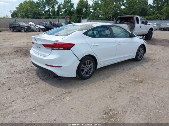2017 HYUNDAI ELANTRA SE 4