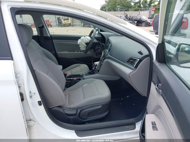 2017 HYUNDAI ELANTRA SE 5