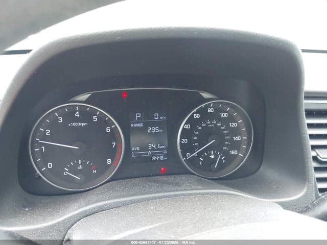 2017 HYUNDAI ELANTRA SE 7