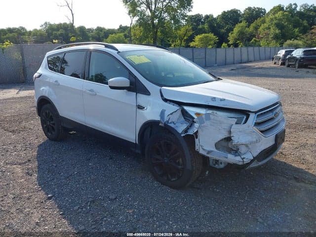 2018 FORD ESCAPE SE 1