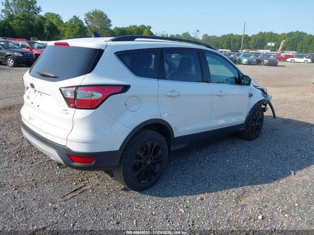 2018 FORD ESCAPE SE 4