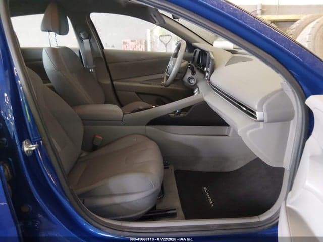2021 HYUNDAI ELANTRA SE 5
