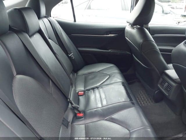 2021 TOYOTA CAMRY XLE HYBRID 8