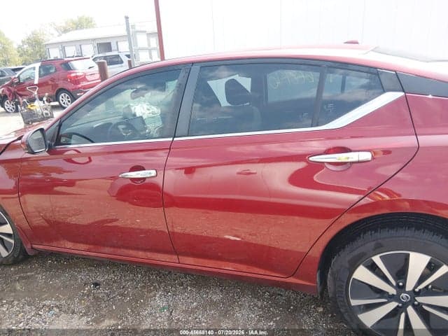 2022 NISSAN ALTIMA SV FWD 14