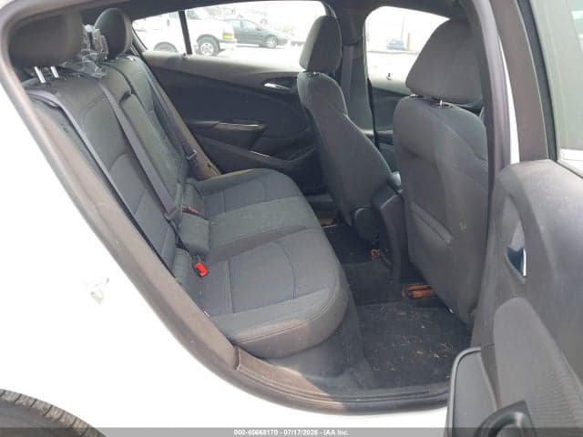 2017 CHEVROLET CRUZE LT AUTO 8