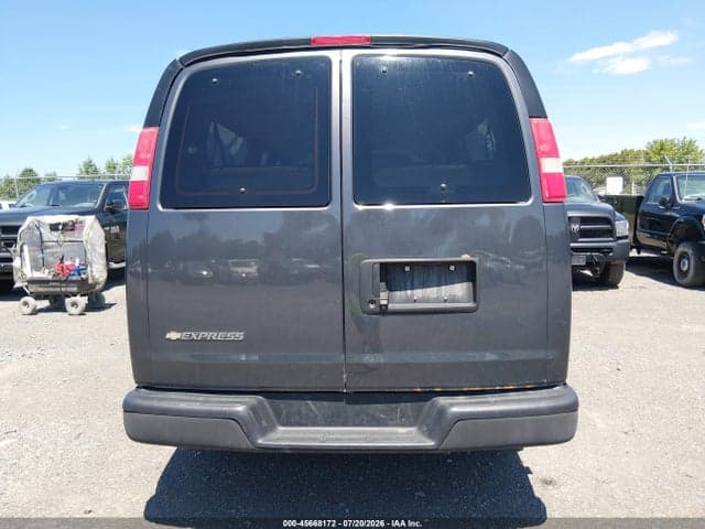 2017 CHEVROLET EXPRESS 3500 LS 18