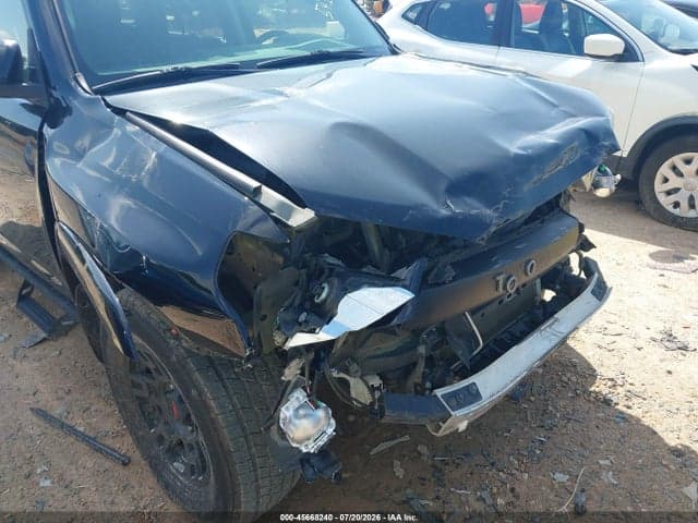 2019 TOYOTA 4RUNNER SR5 17