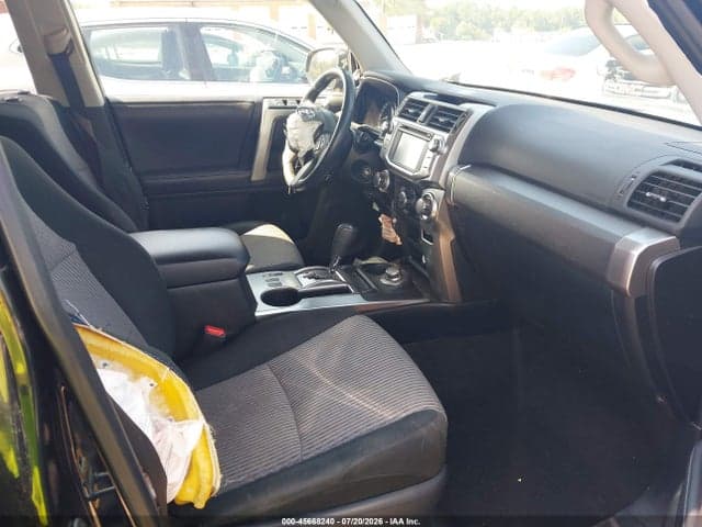2019 TOYOTA 4RUNNER SR5 5