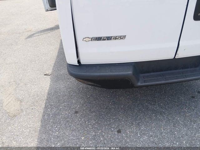 2018 CHEVROLET EXPRESS 2500 LS 6