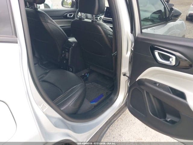2024 JEEP COMPASS LIMITED 4X4 8