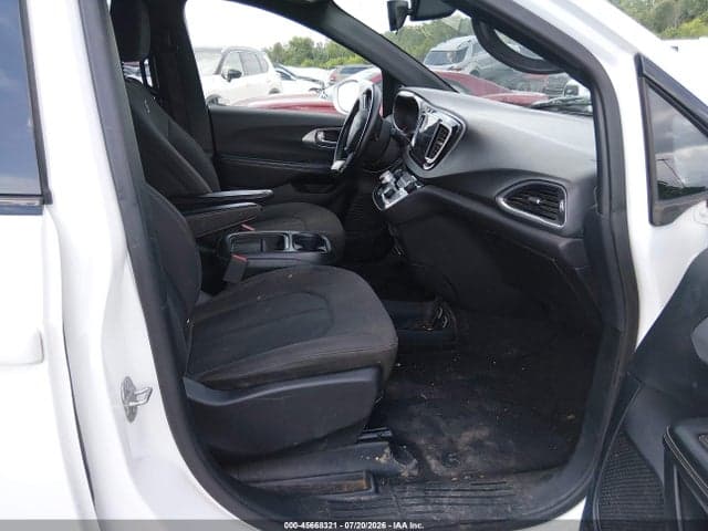 2018 CHRYSLER PACIFICA TOURING PLUS 5