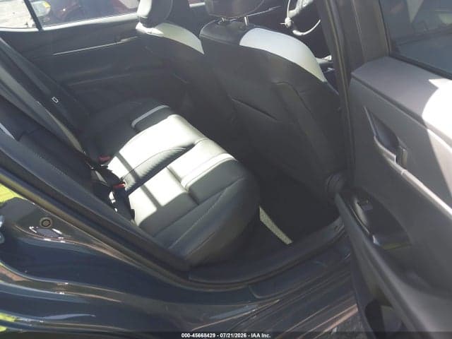 2026 TOYOTA CAMRY SE 8