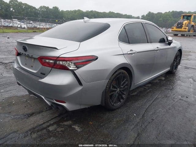 2024 TOYOTA CAMRY XSE 4