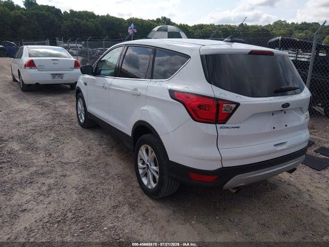2019 FORD ESCAPE SE 3