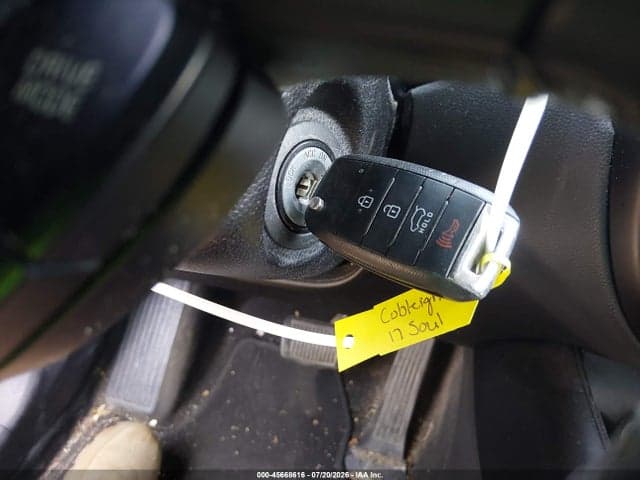 2017 KIA SOUL + 11