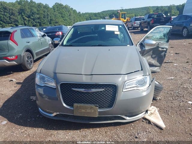 2019 CHRYSLER 300 LIMITED 13