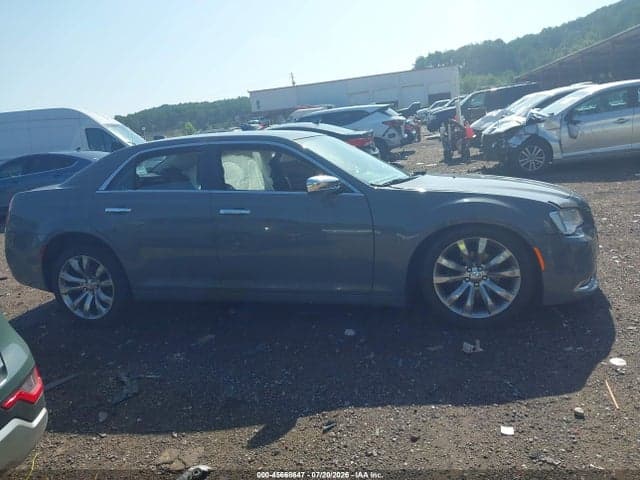 2019 CHRYSLER 300 LIMITED 14