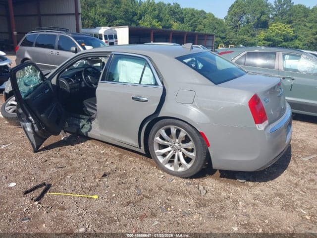 2019 CHRYSLER 300 LIMITED 3