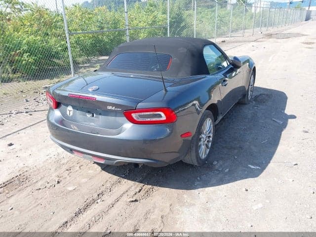 2017 FIAT 124 SPIDER CLASSICA 4