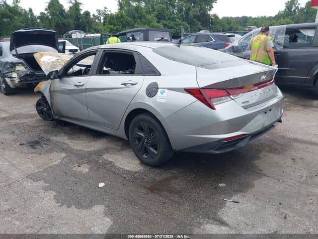 2021 HYUNDAI ELANTRA SEL 3