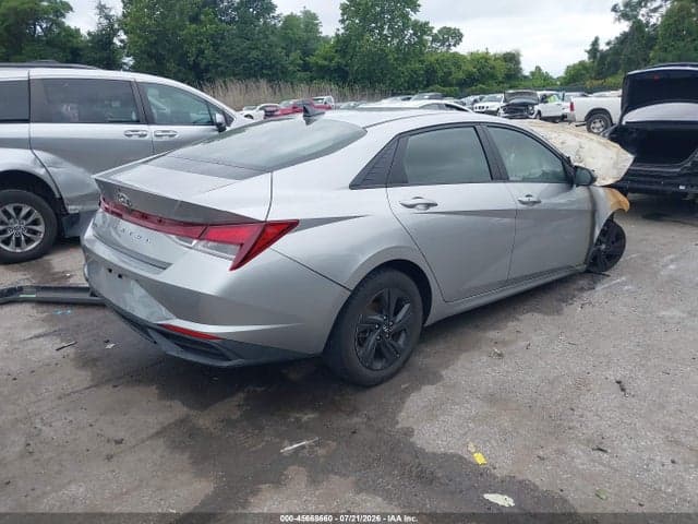 2021 HYUNDAI ELANTRA SEL 4