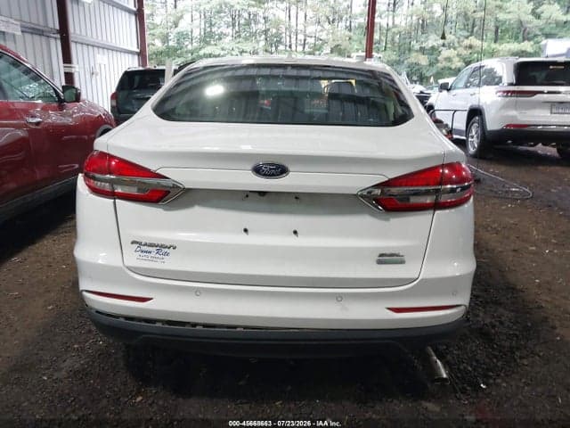 2019 FORD FUSION SEL 16