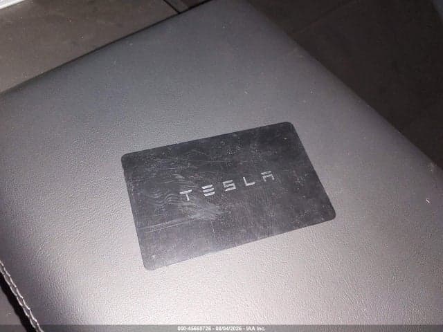 2026 TESLA MODEL Y 11