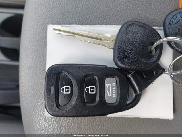 2020 HYUNDAI ELANTRA SE 11