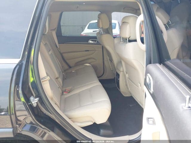 2019 JEEP GRAND CHEROKEE LAREDO E 4X4 8
