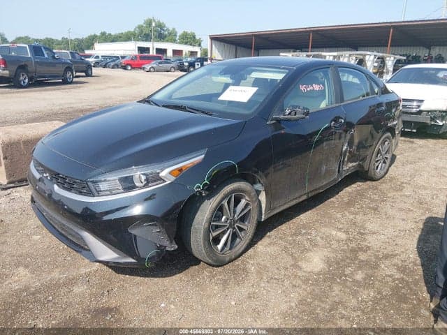 2023 KIA FORTE LXS 2