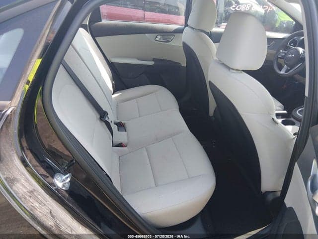 2023 KIA FORTE LXS 8