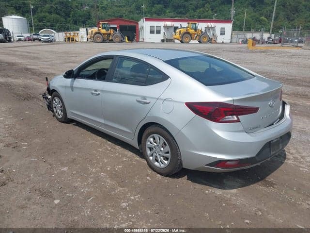 2019 HYUNDAI ELANTRA SE 3
