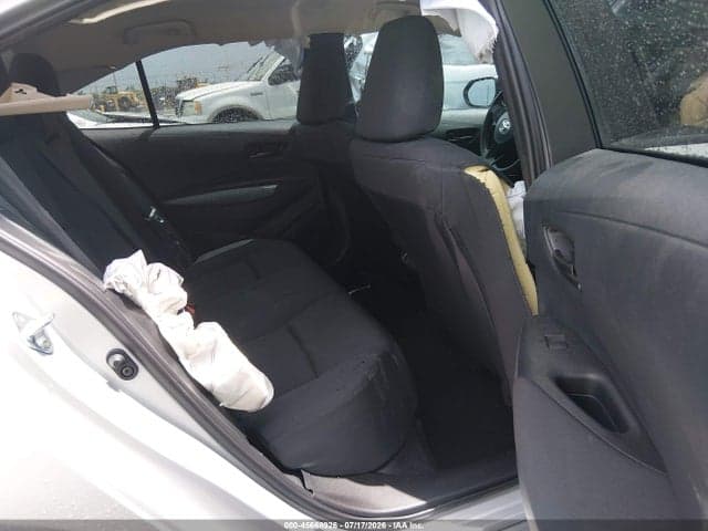 2026 TOYOTA COROLLA LE 8