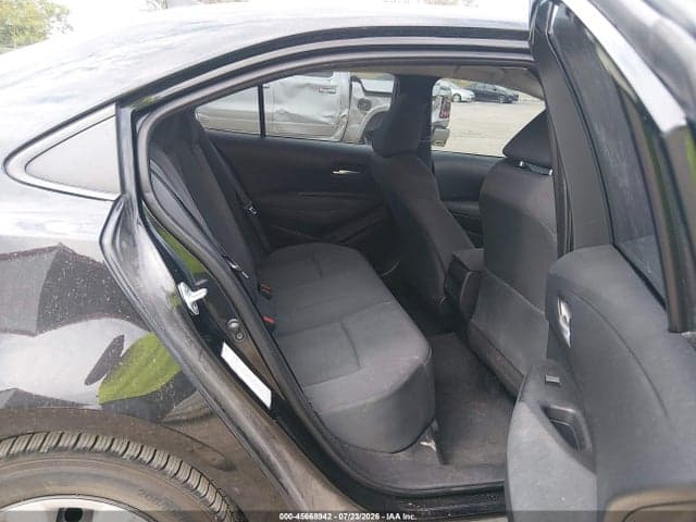 2021 TOYOTA COROLLA LE 8