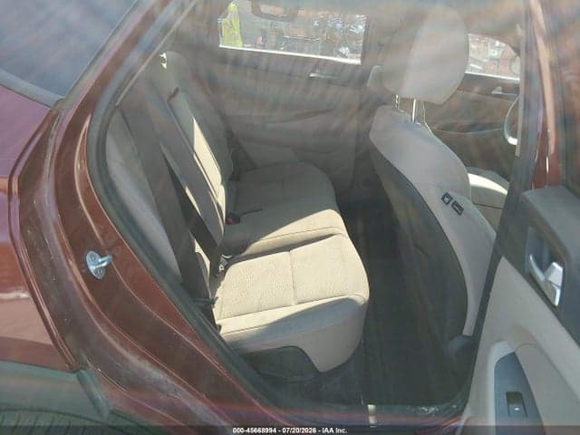 2020 HYUNDAI TUCSON SE 8