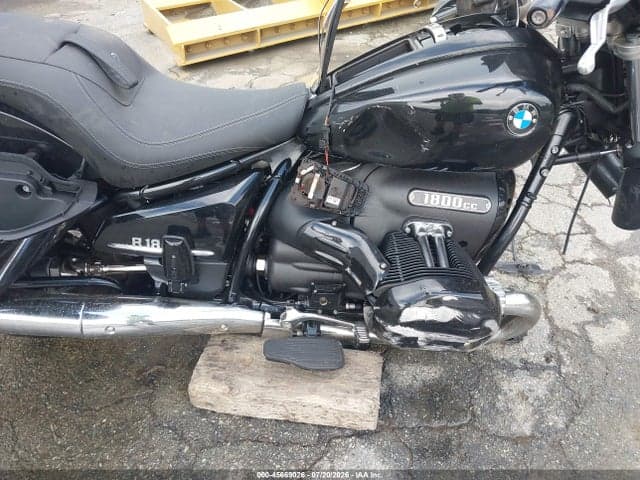 2023 BMW R18 B 8