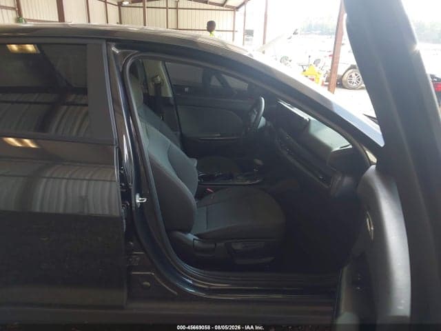 2025 KIA K4 LX 5