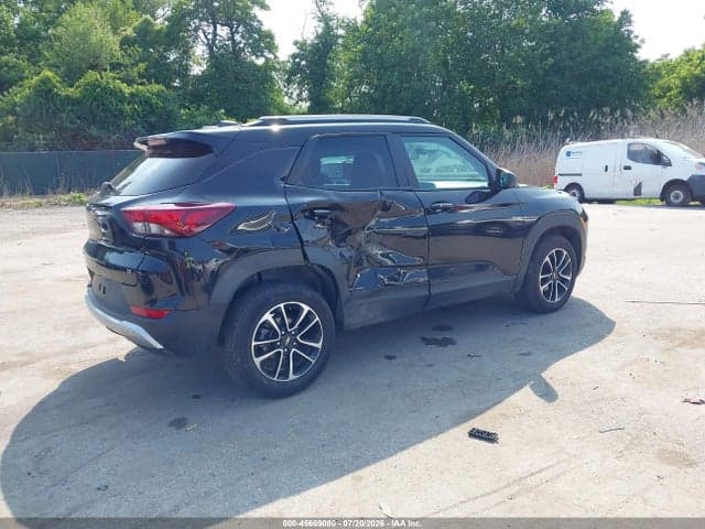 2025 CHEVROLET TRAILBLAZER AWD LT 4