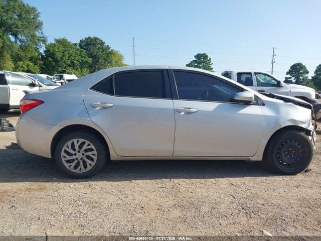 2018 TOYOTA COROLLA LE 14