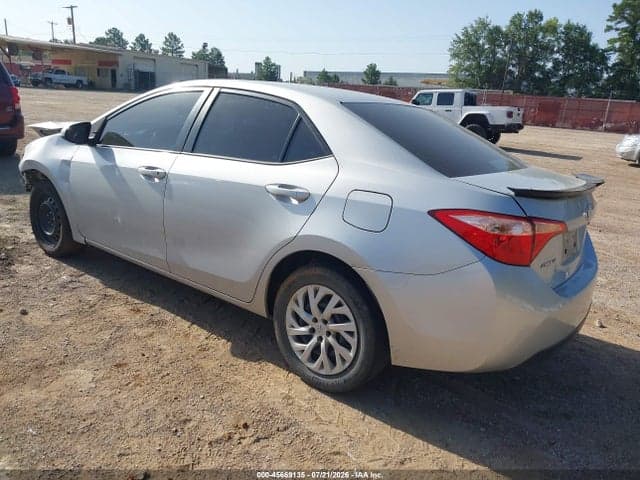 2018 TOYOTA COROLLA LE 3