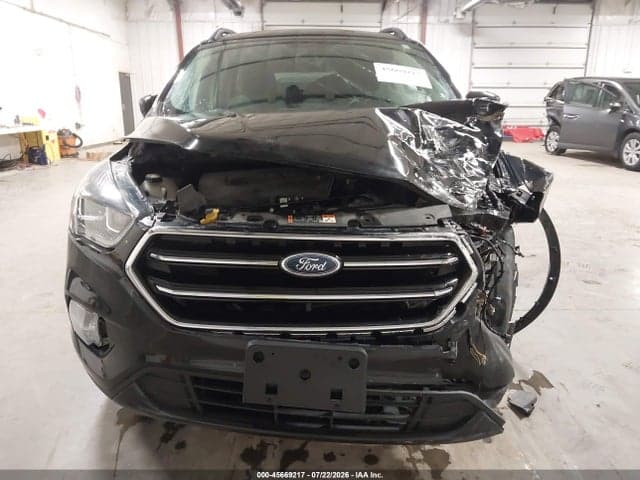 2017 FORD ESCAPE SE 13