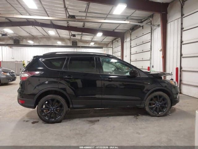 2017 FORD ESCAPE SE 14
