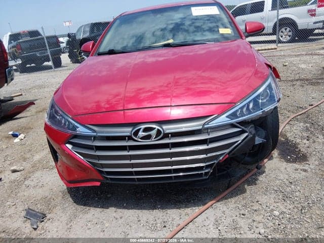 2020 HYUNDAI ELANTRA SE 6