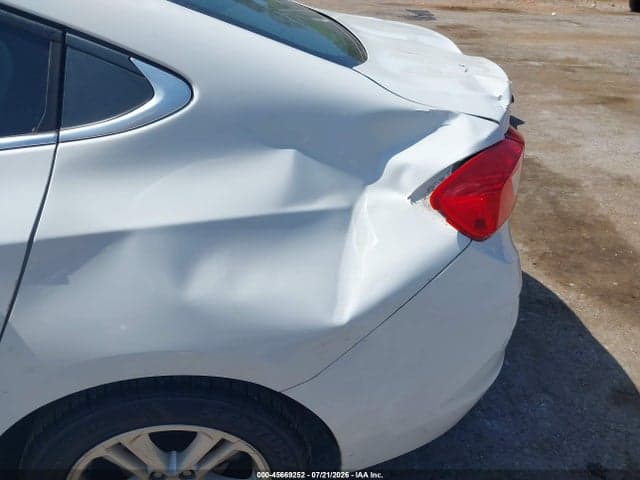 2017 CHEVROLET CRUZE LT AUTO 6