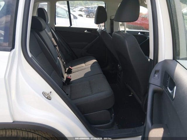 2017 VOLKSWAGEN TIGUAN 2.0T/2.0T S 8