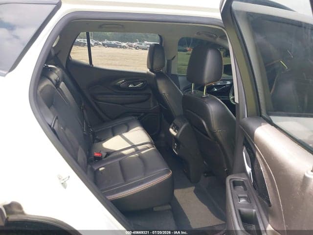2023 GMC TERRAIN AWD AT4 8