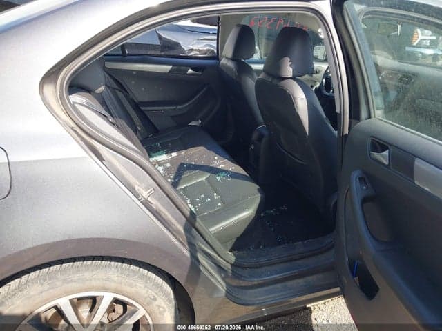 2017 VOLKSWAGEN JETTA 1.4T SE 8