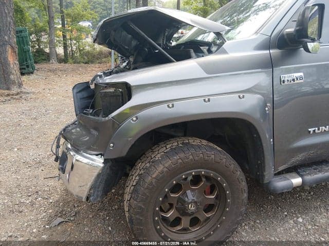 2017 TOYOTA TUNDRA SR5 5.7L V8 6
