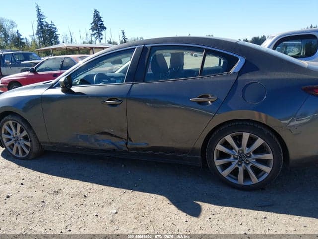 2021 MAZDA MAZDA3 SELECT 14