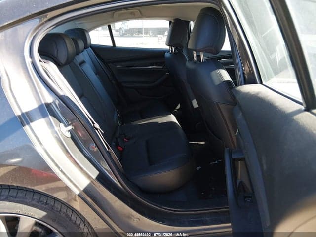 2021 MAZDA MAZDA3 SELECT 8